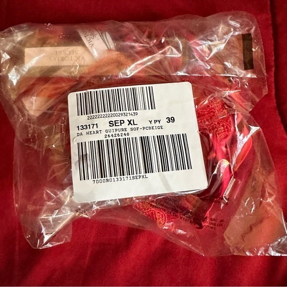 NWT Victorias Secret Strappy Heart Lace Teddy | Red XL - Picture 2 of 5